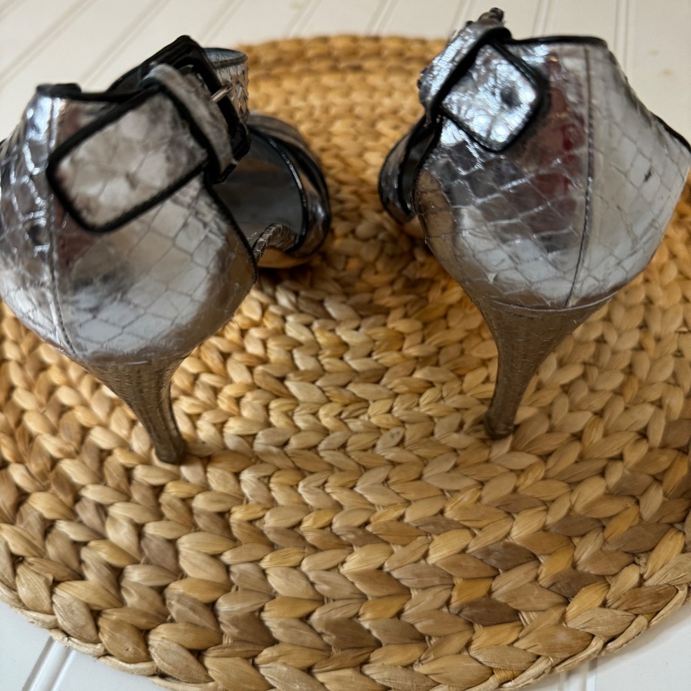 PRADA metallic silver snakeskin strappy sandal heels 8.5 - Picture 5 of 7